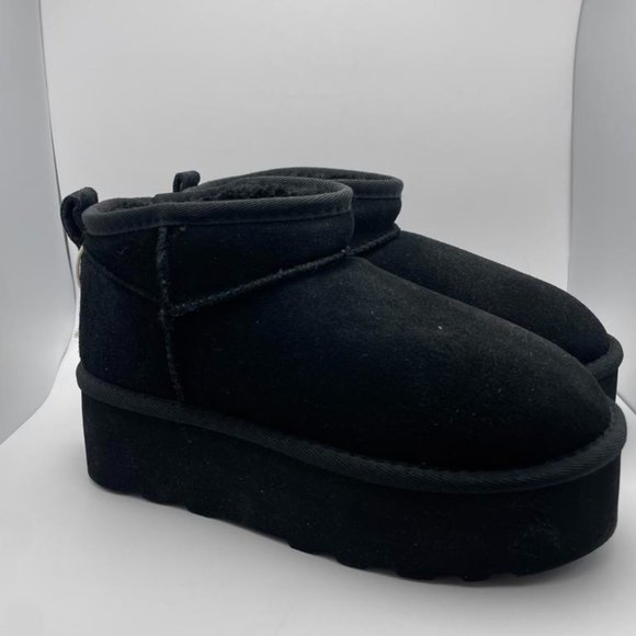 CUSHIONAIRE Women's COZY Genuine Suede pull on platform boot BLACK 6 - Picture 1 of 6
